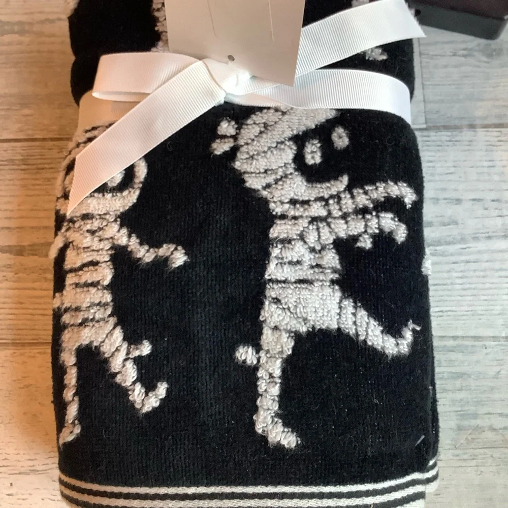 Caro Home 2Pk. Mummy Yarn-Dyed Jacquard Hand Towels